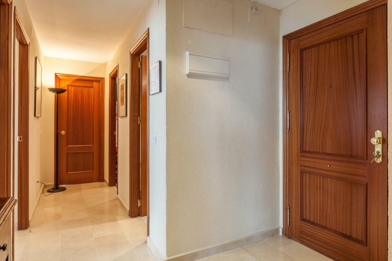 Ático con piscina, gran terraza, AC, 2 hab Mairena del Aljarafe Exterior foto