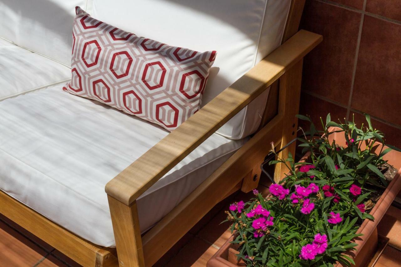 Ático con piscina, gran terraza, AC, 2 hab Mairena del Aljarafe Exterior foto